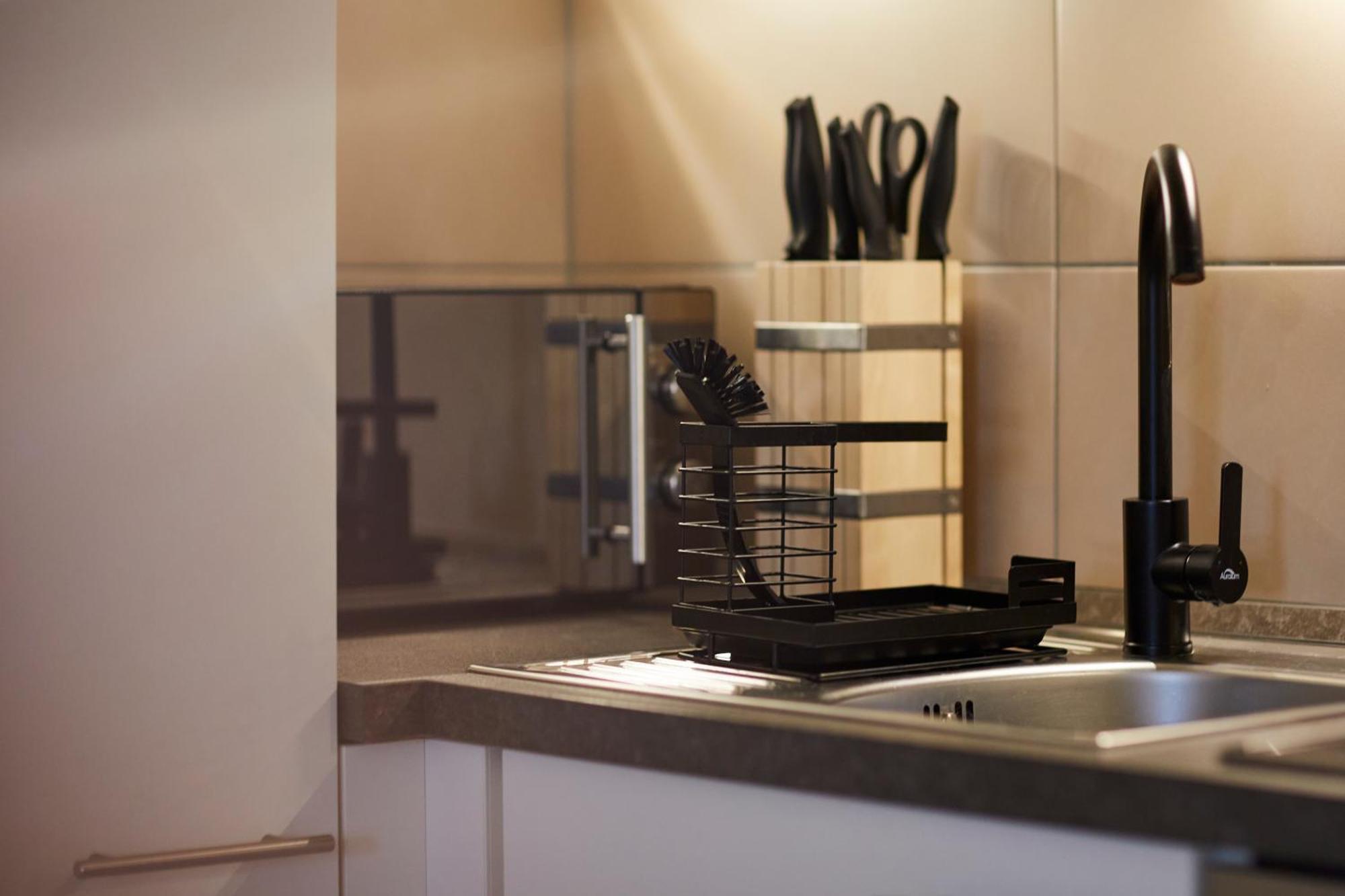 R B Apartment Am Airport Hamburg - 1-4 Personen - Kueche - Smart Tv - Waschmaschine - Perfekt Fuer Geschaeftsreisende Oder Familien Exteriér fotografie