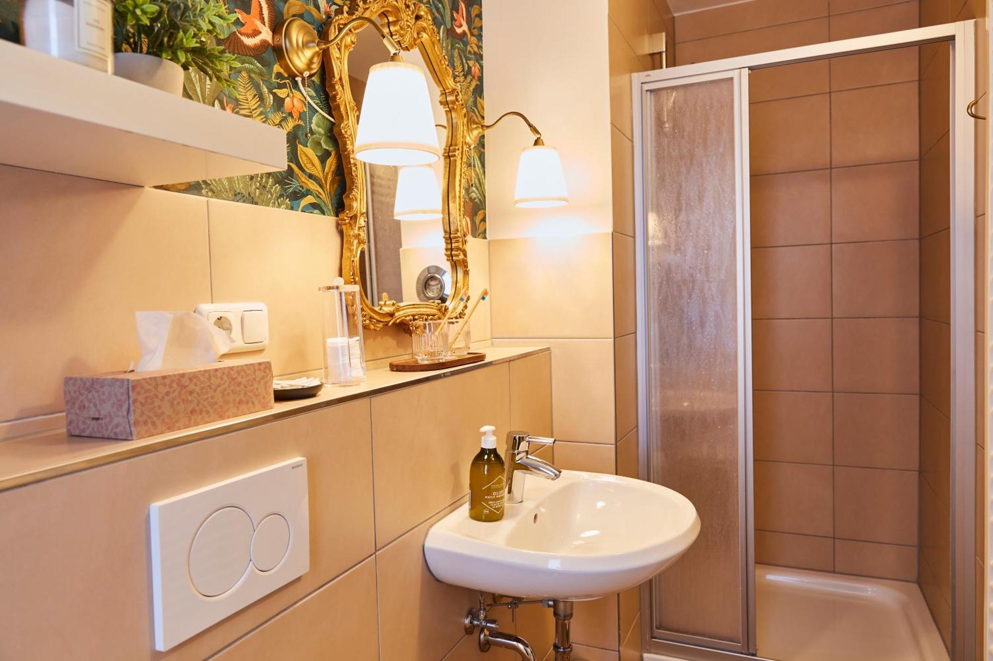 R B Apartment Am Airport Hamburg - 1-4 Personen - Kueche - Smart Tv - Waschmaschine - Perfekt Fuer Geschaeftsreisende Oder Familien Exteriér fotografie